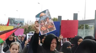 Gazze'de İsrail saldırılarını protesto eden yürüyüş düzenlendi