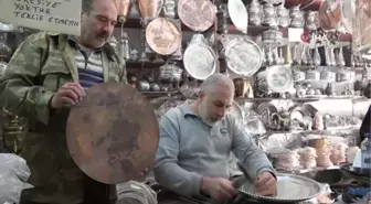 Mardinli Kardeşler Babalarından Öğrendikleri Bakırcılığı Sürdürüyorlar