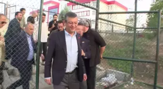 CHP Genel Başkanı Özgür Özel ve İBB Başkanı Ekrem İmamoğlu Osmaniye'de çocuklarla futbol oynadı