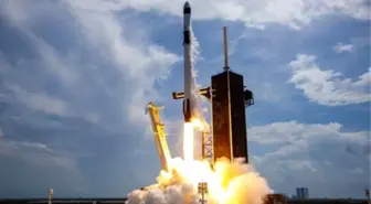 SpaceX, Falcon 9 ile 2023 yılında 1000 tondan fazla yük taşıyarak rekor kırdı
