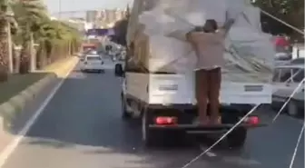 Şanlıurfa'da Tehlikeli Yolculuk: Kamyonetin Arkasına Tutunarak Seyahat Eden Kişi
