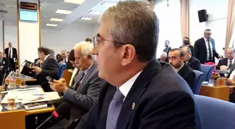 Gökhan Günaydın'dan, Bakan Yumaklı'ya Bütçe Eleştirisi: 'Meclis Koridorlarından Çıkın Kars'ta Bir Ahıra Girin.