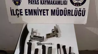 Hatay'ın Payas ilçesinde silah parçaları ve pala ele geçirildi