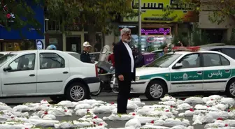 İran'da Filistinli çocuklar için sembolik cenaze etkinliği düzenlendi