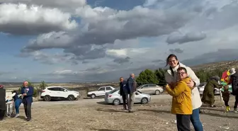 Saçak Beldesi'nde Uçurtma Şenliği Düzenlendi