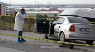 Erzurum'da izinsiz otomobille çarpıp ölen çocuk toprağa verildi