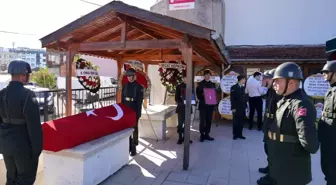 Emekli Korgeneral Kamuran Orhon İzmir'de toprağa verildi