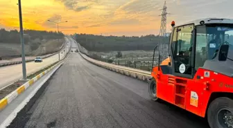 Adıyaman Belediyesi Karaali Köprüsünde Asfaltlama Çalışmalarına Devam Ediyor