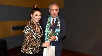 Manisa Büyükşehir Belediye Başkanı Cengiz Ergün, Ulusal Spor Ödülleri'nde 'Yılın Büyükşehir Belediye Başkanı' seçildi