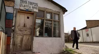 Sivas'ta Arzuhalci, Teknolojiye Rağmen Daktilosundan Vazgeçmiyor