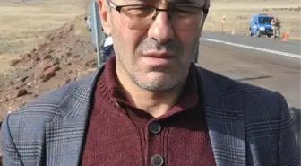 Kars'ta Tur Minibüsü Koyun Sürüsüne Çarptı: 25 Koyun Öldü