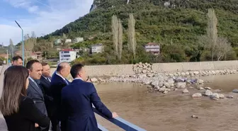 Kastamonu Valisi Meftun Dallı, Cide ilçesinde incelemelerde bulundu