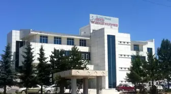 Çerkeş'te traktör römorkuna çarpan otomobilde 2 kişi ağır yaralandı