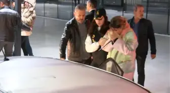 Sosyal medya fenomeni Bahar ve Nihal Candan kardeşler tutuklandı