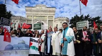 Akademisyenler İsrail'in Gazze'ye yönelik saldırılarını protesto etti