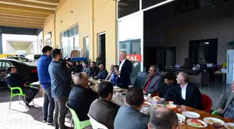 Başkan Çınar, Yakınca Galericiler Sitesinde esnaflarla buluştu