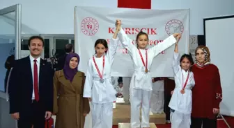 Bolu'nun Kıbrıscık ilçesinde karate şampiyonası düzenlendi