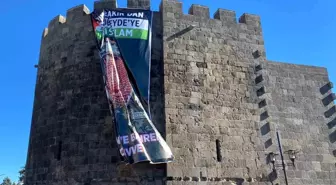 Hamas sözcüsünün fotoğrafı Diyarbakır surlarına asıldı 