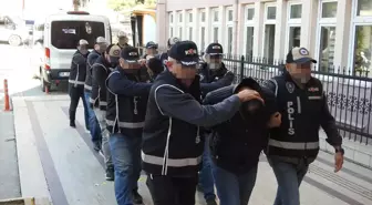 Aydın'da Göçmen Kaçakçılığı Operasyonu: 5 Şüpheli Tutuklandı
