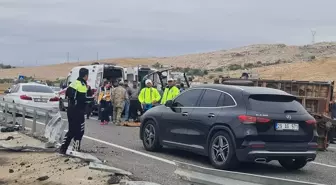 Diyarbakır'ın Ergani ilçesinde trafik kazası: 1 ölü, 1 yaralı