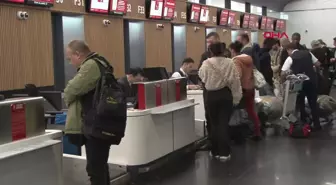 İstanbul'da Olumsuz Hava Koşulları Nedeniyle THY ve Pegasus Hava Yolları Sefer İptalleri Devam Ediyor