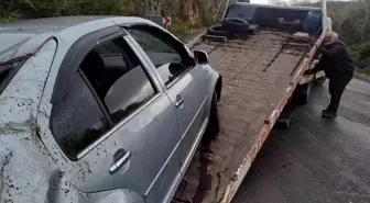 Kastamonu Cide'de Yağışlı Yolda Kaza: Sürücü Yaralandı