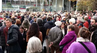 Paris'te Gazze Şeridi için sessiz yürüyüş düzenlendi