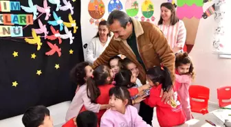 Çukurova Belediye Başkanı Soner Çetin, Kurtuluş Gülen Yüzler Semt Kreşini Ziyaret Etti