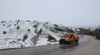 Eskişehir'de Kar Yağışı ve Sis Etkili Olmaya Devam Ediyor
