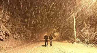 Kastamonu'da Yoğun Kar Yağışı Ulaşımı Etkiliyor