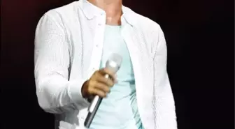 Yılbaşı Tatili İçin Ünlü Sanatçılar Konser Verecek