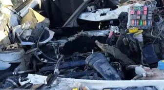 Diyarbakır'ın Çınar ilçesinde lastiği patlayan hafif ticari araç kaza yaptı, 2 kişi yaralandı