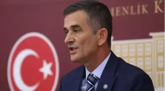İYİ Partili Ümit Dikbayır, istifa kararından vazgeçti
