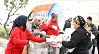 Muratpaşa Belediyesi, Komşu Sofraları Kuruyor