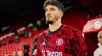 Manchester United efsanesinden Altay Bayındır'ı kahredecek sözler