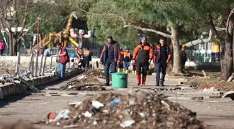 Zonguldak'ta Fırtına ve Sel Sonrası Temizlik Çalışmaları Yürütülüyor