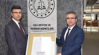 Afyonkarahisar Adliyesi'ne 'Bebek Dostu Destekleyici Kuruluş Unvanı' plaketi takdim edildi