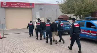 Balıkesir'de düzensiz göçmen operasyonu: 29 göçmen yakalandı, 3 şüpheli tutuklandı