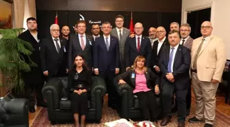 Edremit Belediye Başkanı Selman Hasan Arslan, CHP Genel Başkanı Özgür Özel'i ziyaret etti