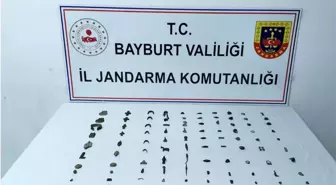 Bayburt'ta İzinsiz Kazı Sonucu Tarihi Eserler Ele Geçirildi