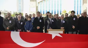 Emekli Büyükelçi Bilal Şimşir Ankara'da Defnedildi