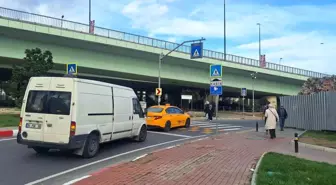 İstanbul Fatih'te Yayalara Yol Vermeyen Sürücülere Dron Destekli Denetim