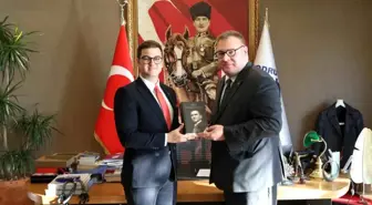 Karadağ Büyükelçisi ve Müsteşar Bodrum Belediyesi'ni Ziyaret Etti