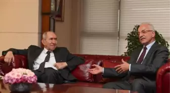 CHP Genel Başkanı Özgür Özel, eski genel başkanlarla bir araya geldi