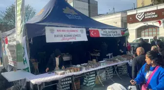İstanbul Sultanbeyli'de Gazze yararına hayır çarşısı düzenlendi