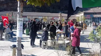 Taşkent'te Gazze için kermes düzenledi