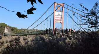 Adana'da Gençlik Köprüsü'nde İki Kişi Bıçaklanarak Öldürüldü