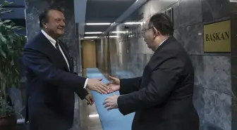 Beşiktaş Kulübü Başkan Adayı Hasan Arat, YSK Başkanı Ahmet Yener'i ziyaret etti