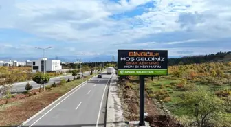 Bingöl Belediyesi Şehir Girişine Hoş Geldiniz Tabelaları Astı