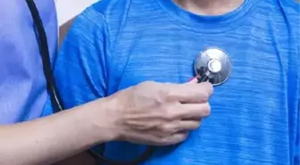 'Geçmeyen öksürük ve nefes darlığı varsa akciğer kanserinden şüphe edilmeli'